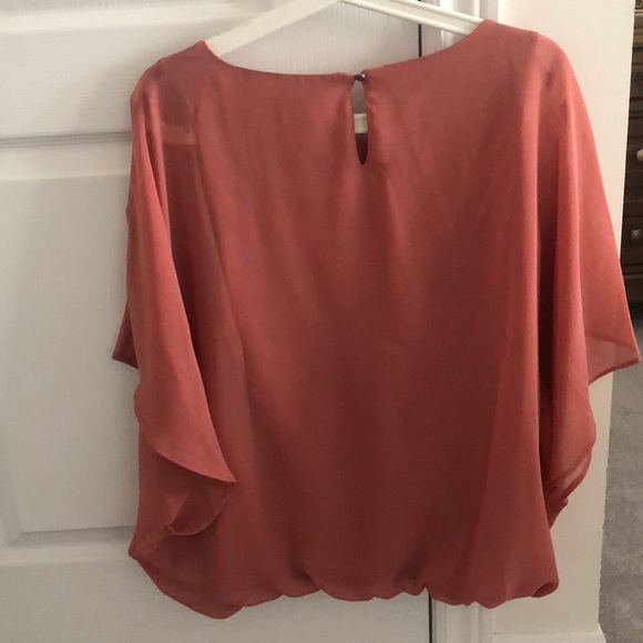 NWOT Le Chateau Elastic Hem Blouse - Picture 4 of 4